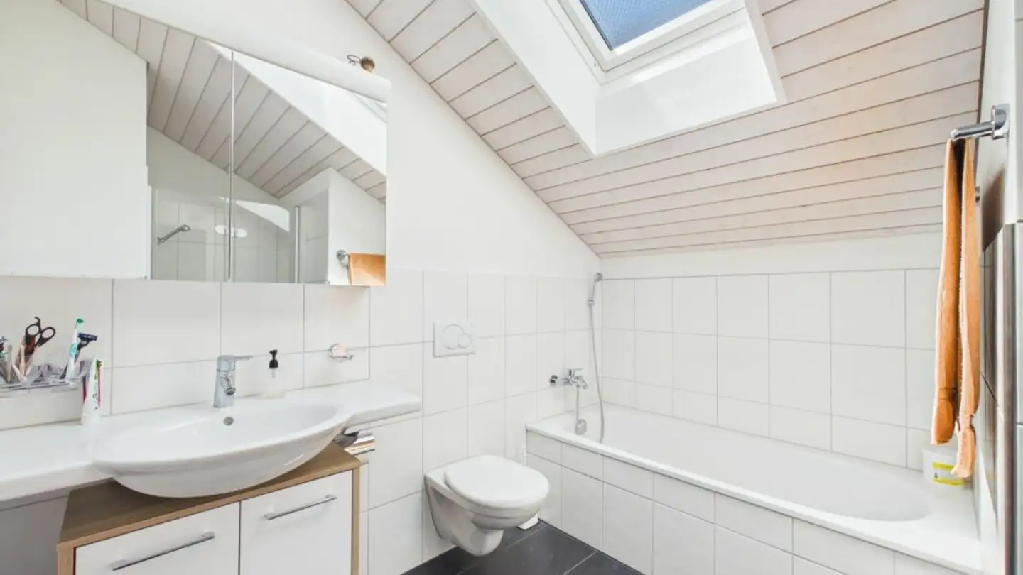 Dachgeschosswohnung mieten - Riedstrasse 22, 6430 Schwyz - Foto 4