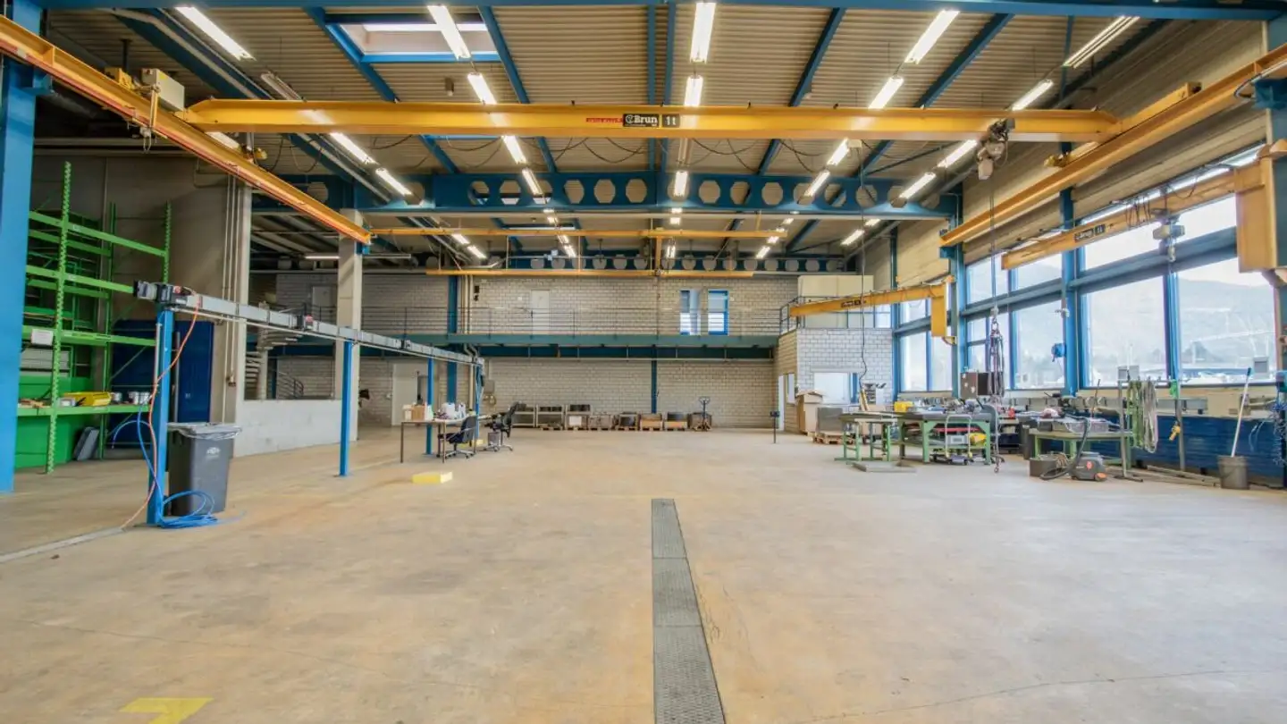 Industrieimmobilie mieten - Oberaustrasse 7, 7203 Trimmis - Foto 2
