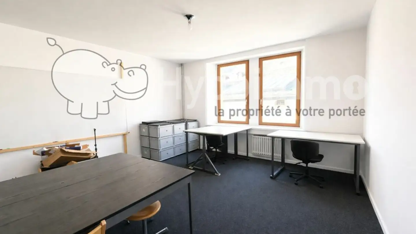 Workshop for rent - Rue Marie-Anne-Calame 5, 2400 Le Locle