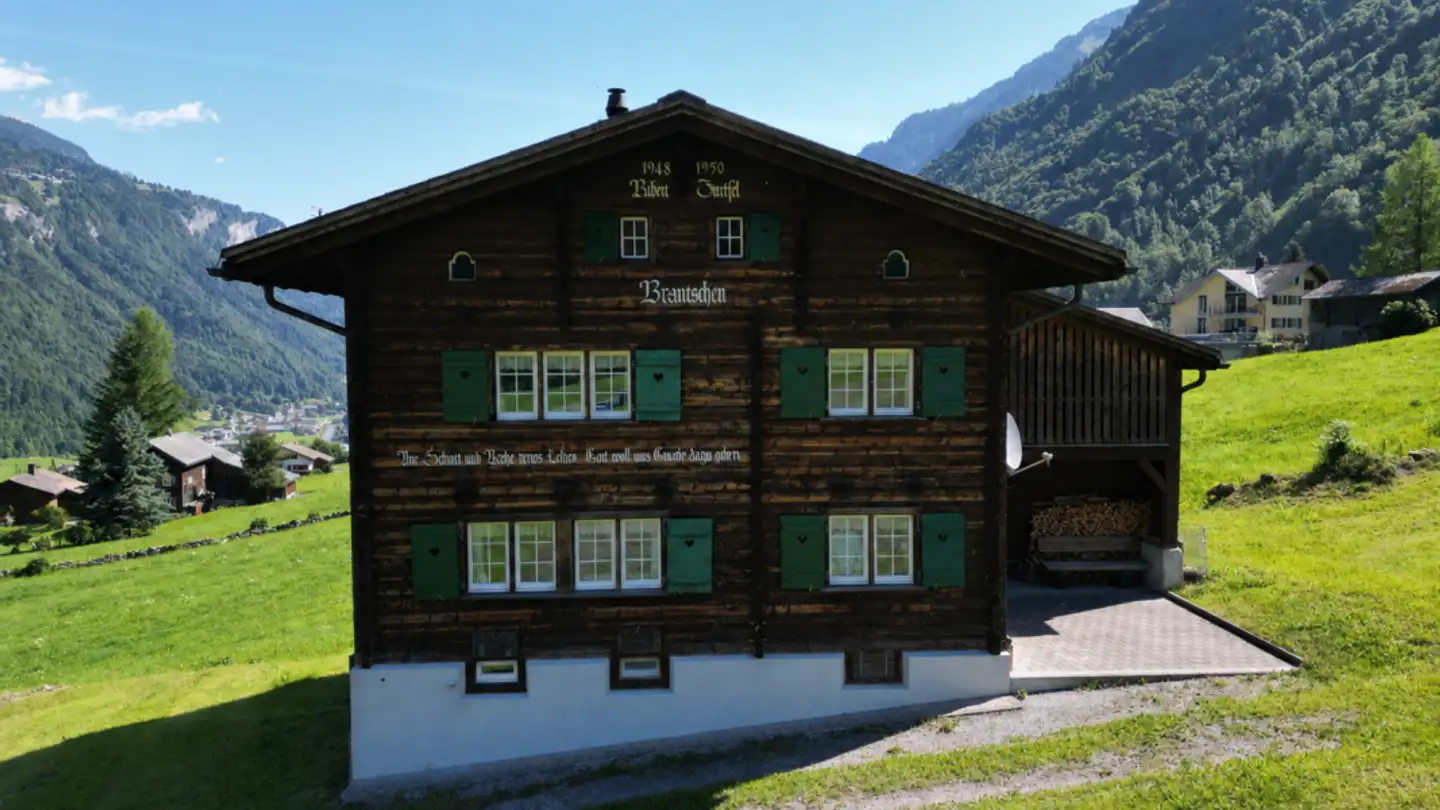 Casa singola in vendita - Auenstrasse 9, 8783 Linthal