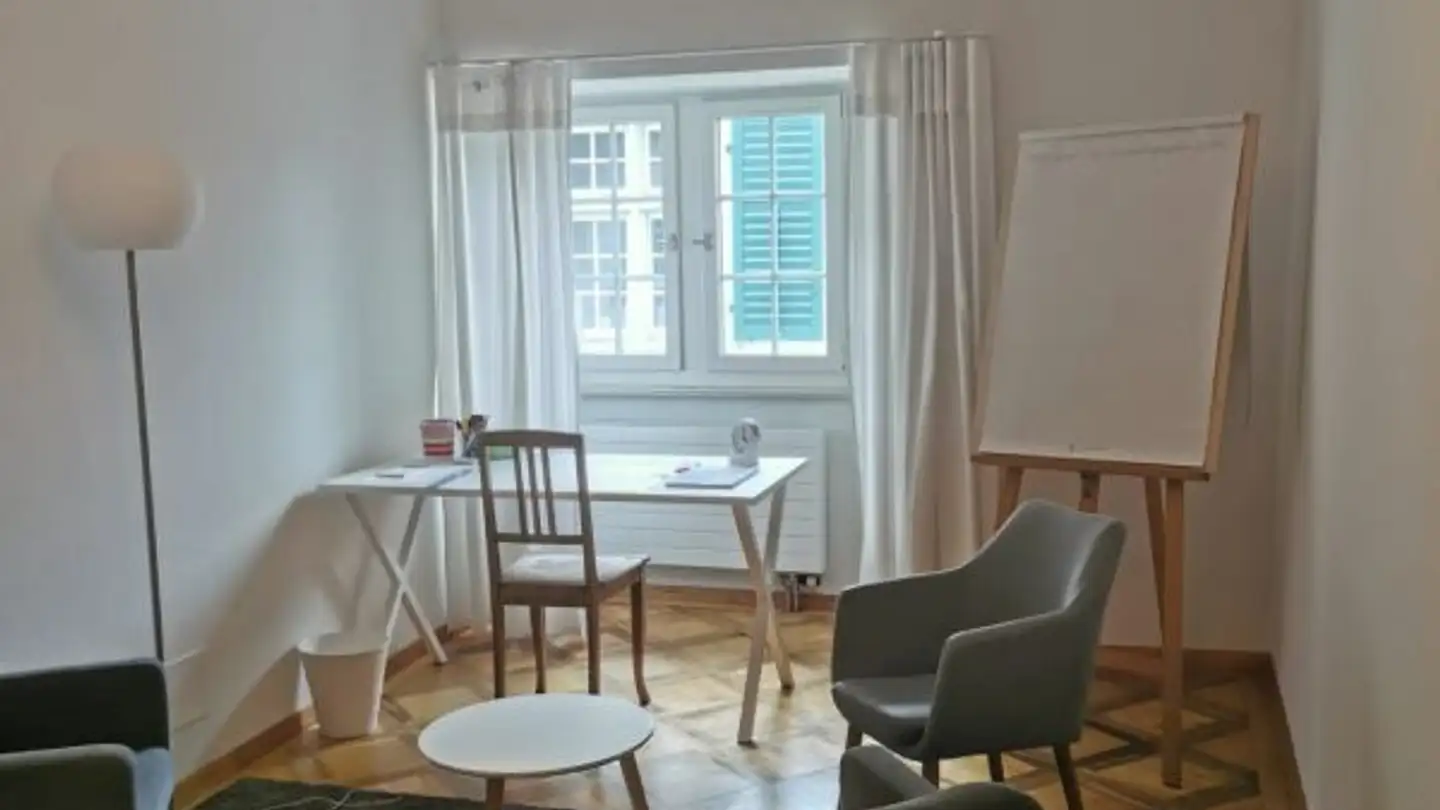 Bürofläche mieten - Stedtligass 16, 8627 Grüningen