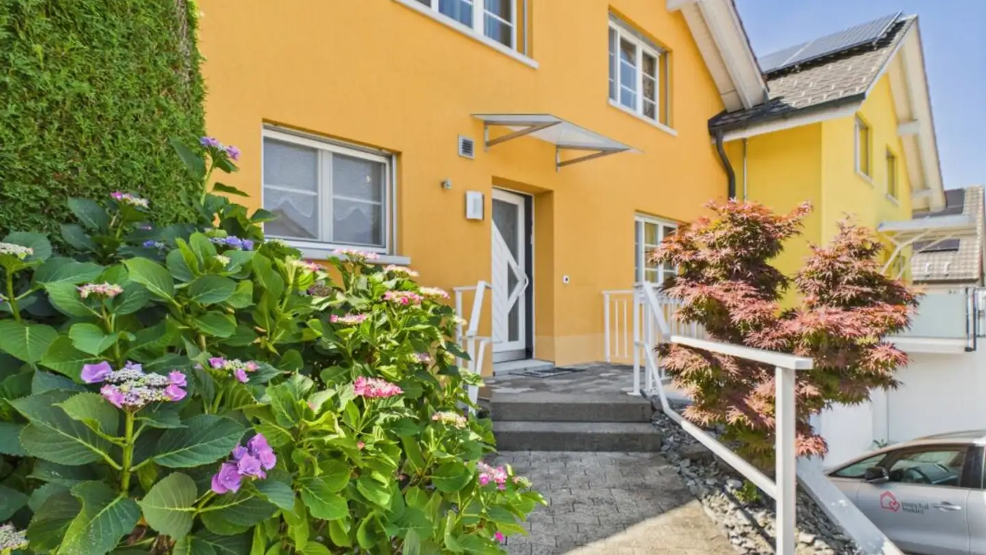 Semi-detached house for sale - Grüenaustrasse 9, 9204 Andwil SG - Photo 2