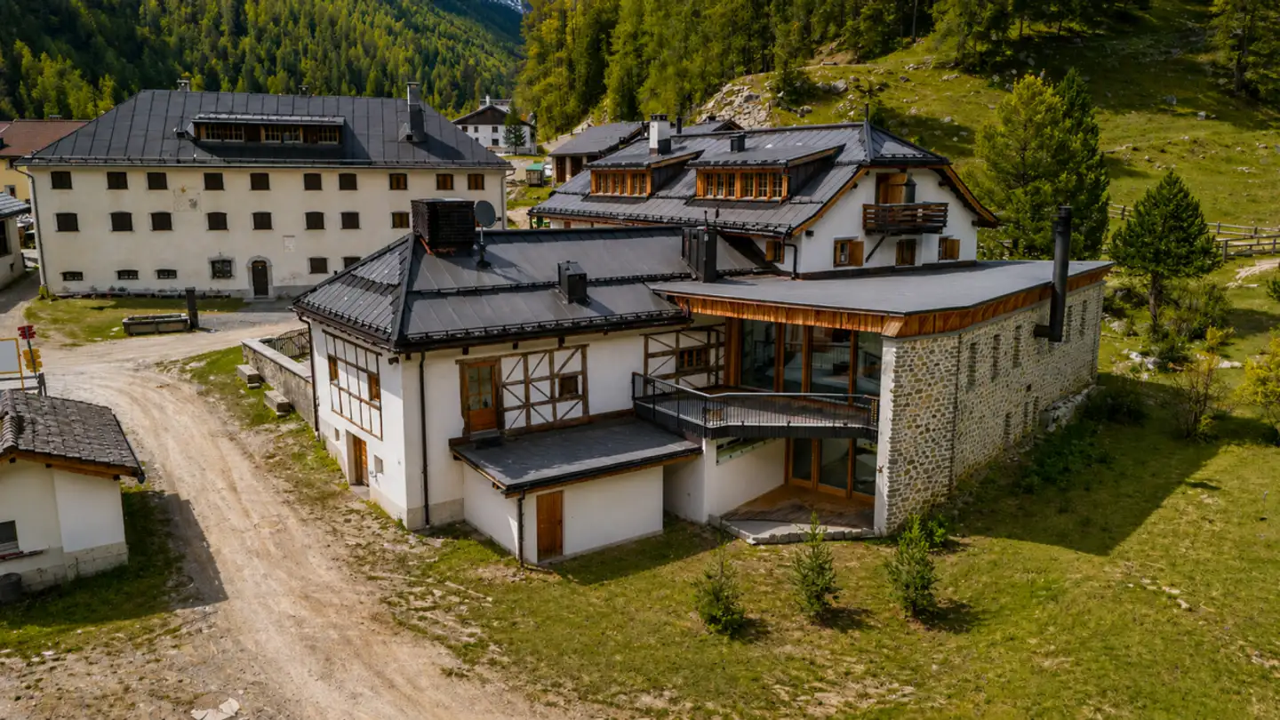 Hôtel à vendre - 7550 Scuol