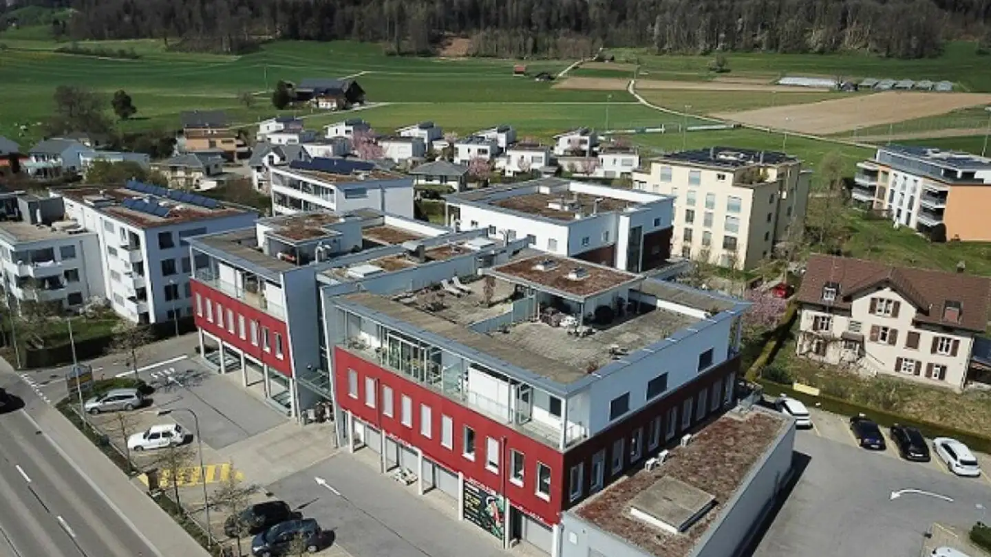 Outdoor parking space for rent - Winterthurerstrasse 4, 8360 Eschlikon TG - Photo 3