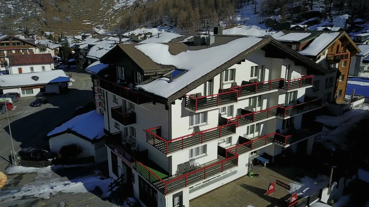Hotel in vendita - 3905 Saas-Almagell
