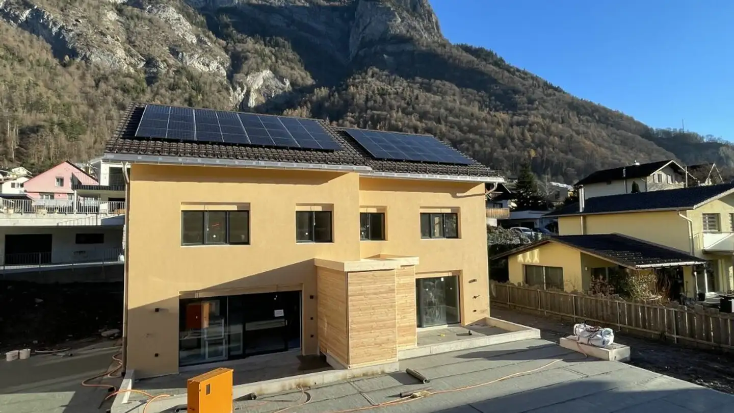 Doppelhaushälfte mieten - Staatsstrasse 58, 8888 Heiligkreuz (Mels)