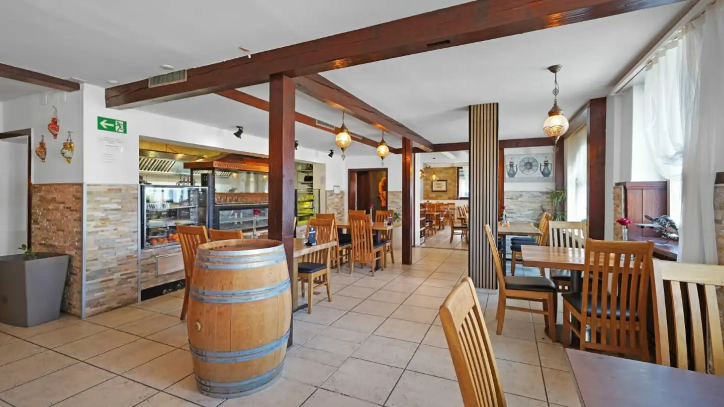 Mischgenutztes Gebäude kaufen - Hauptstrasse 30, 4528 Zuchwil - Foto 4