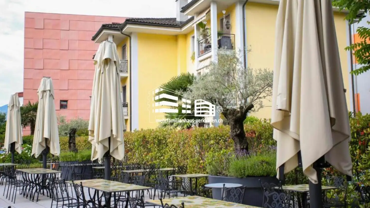 Residential building for sale - Via Bartolomeo Varenna 31, 6600 Locarno