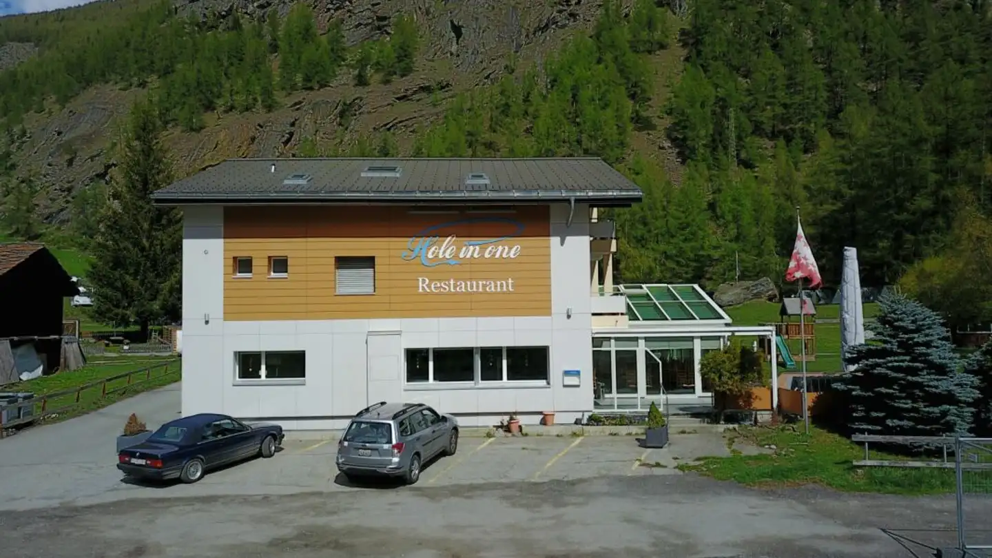 Mixed-use building for sale - Attermenzenstrasse 53, 3928 Randa - Photo 2