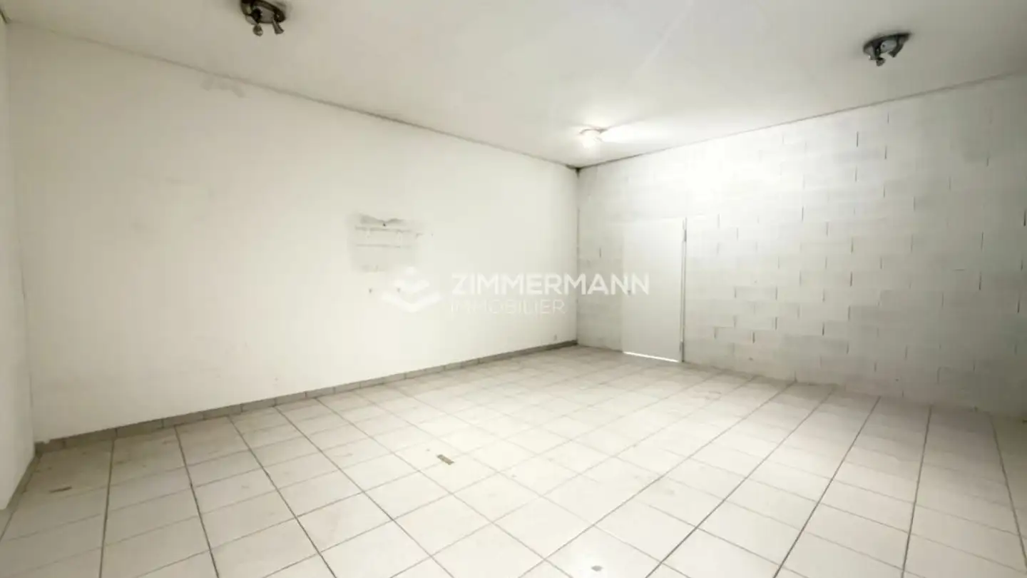 Shop for rent - Rue Des Voituriers, 1217 Meyrin - Photo 4