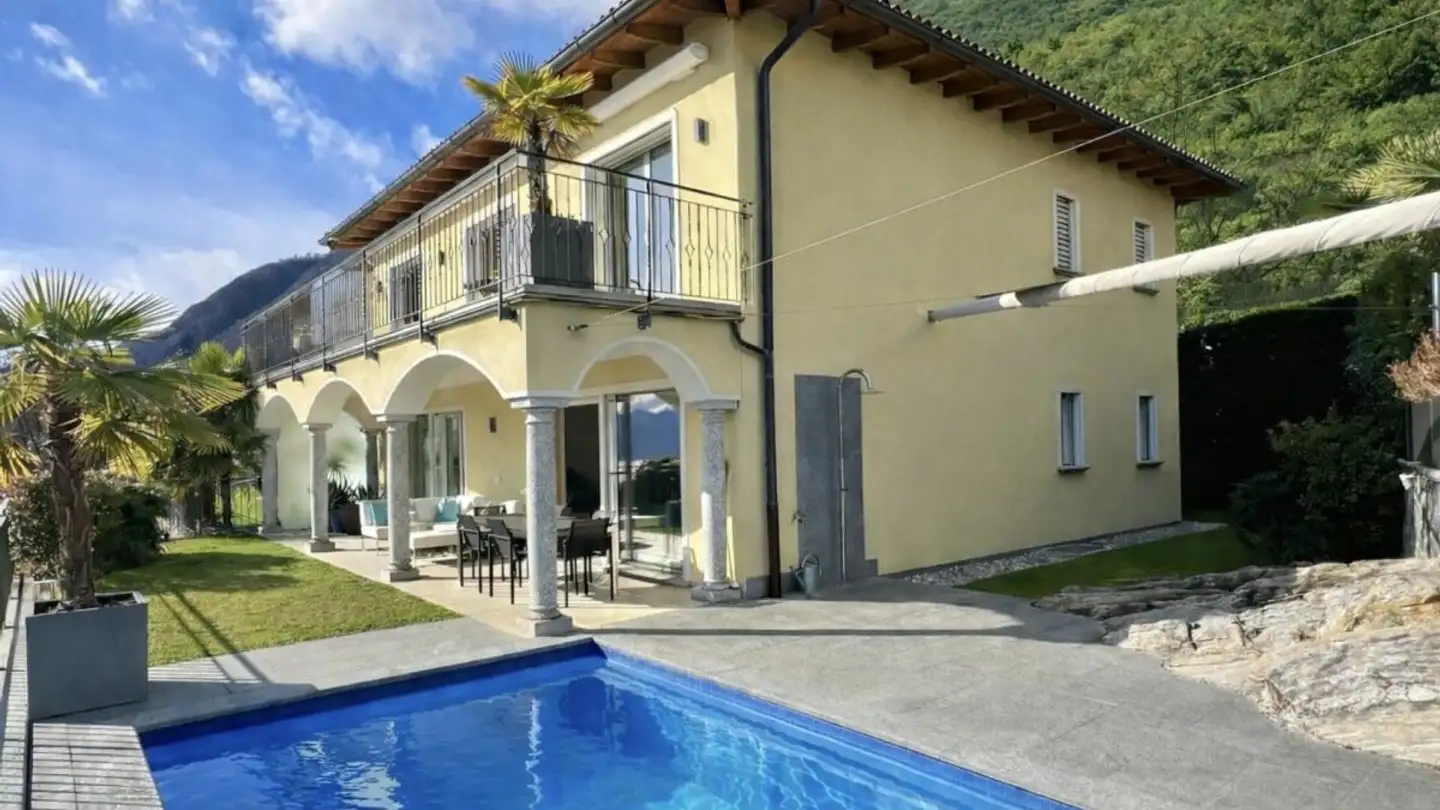 Maison jumelle à vendre - Via Brione, 6648 Minusio