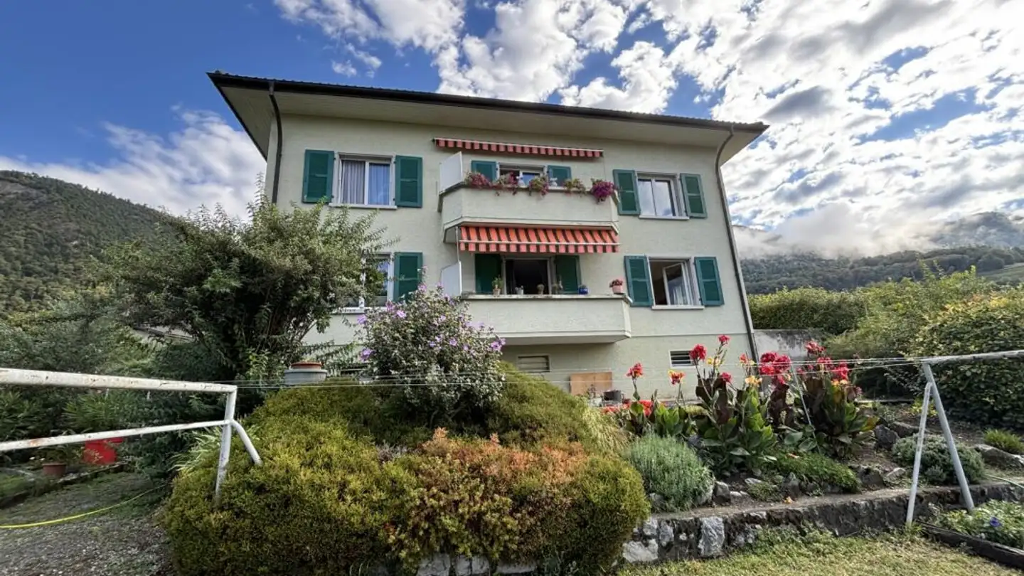 Residential building for sale - Route De La Distillerie 49, 1867 Ollon VD