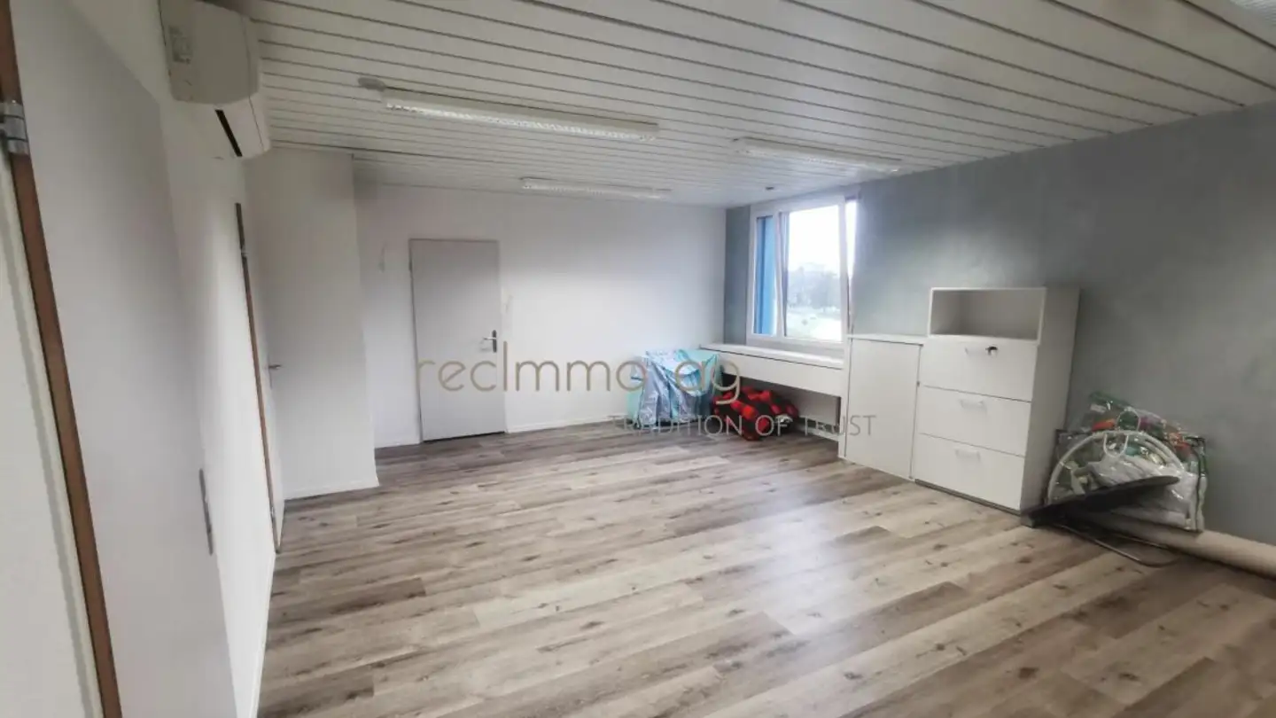 Office space for rent - Zürichstrasse 110b, 8134 Adliswil - Photo 4