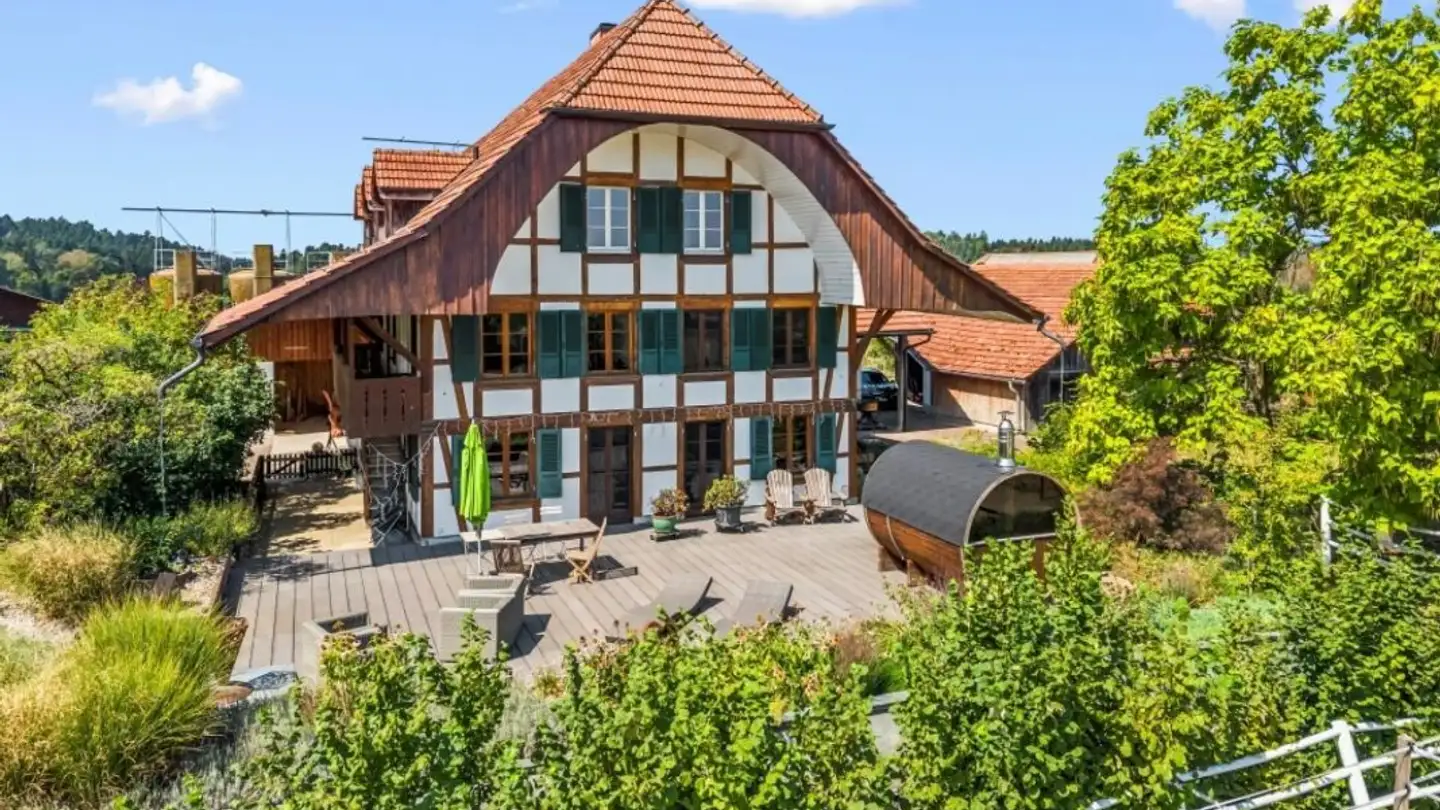 Reithalle kaufen - Rüberi 271, 3255 Rapperswil BE