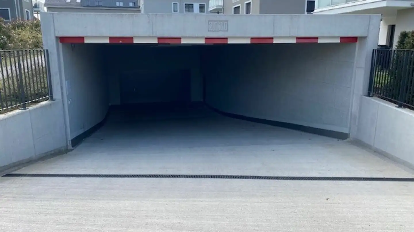 Place de parking extérieure à louer - Hauptstrasse 57, 8552 Felben-Wellhausen - Photo 2