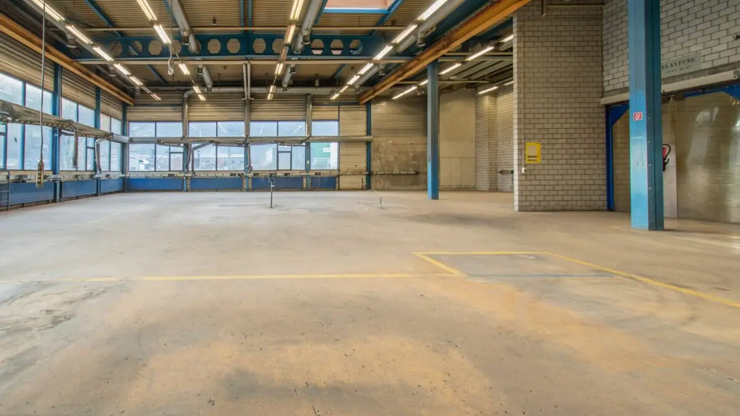 Industrieimmobilie mieten - Oberaustrasse 7, 7203 Trimmis