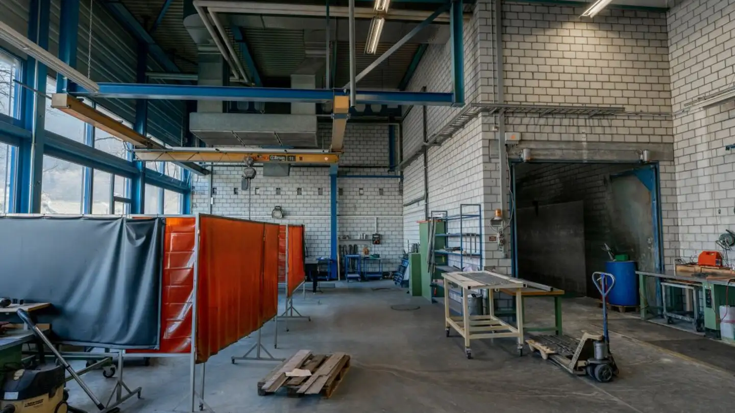 Industrieimmobilie mieten - Oberaustrasse 7, 7203 Trimmis - Foto 2