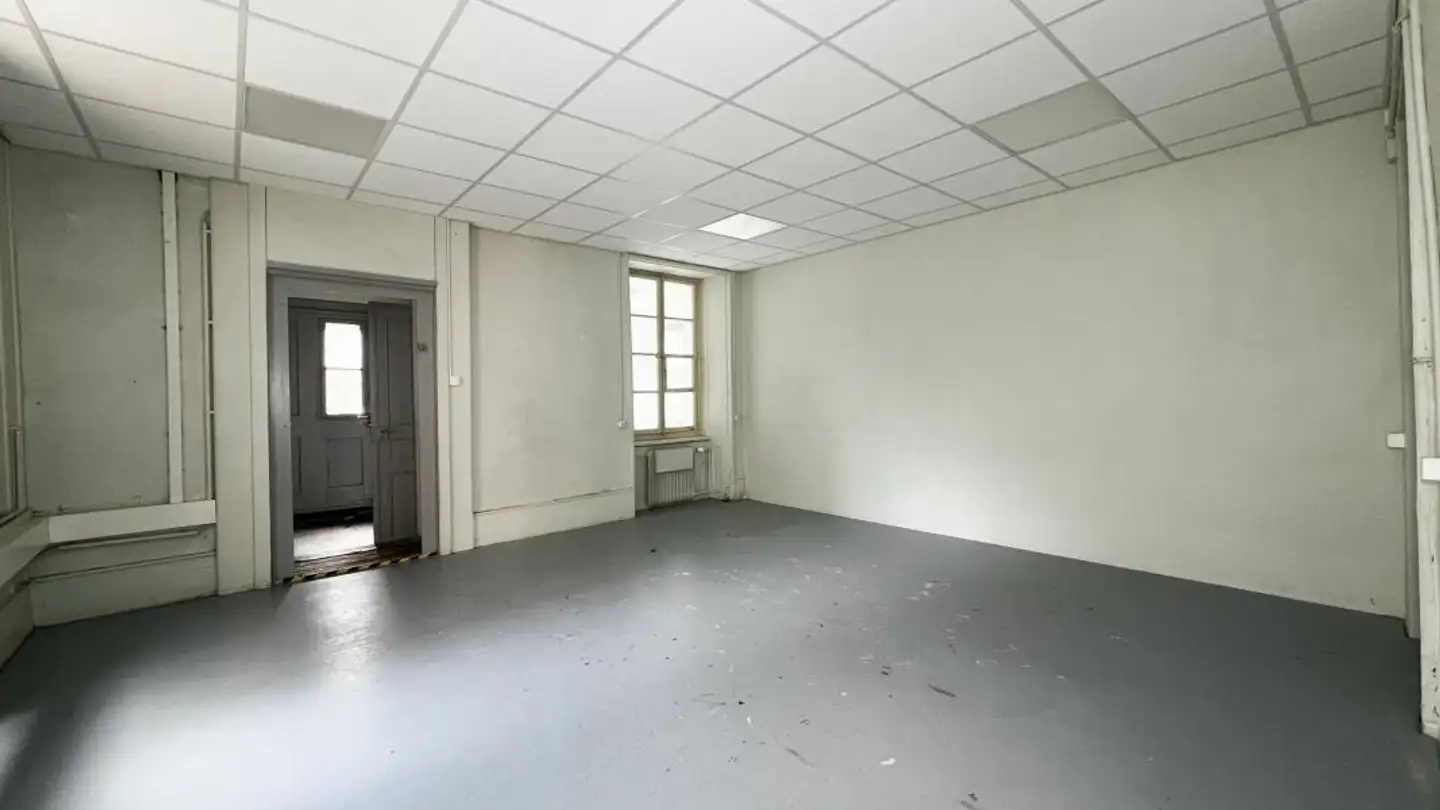 Gewerbe mieten - Rue Des Envers 37, 2400 Le Locle - Foto 4