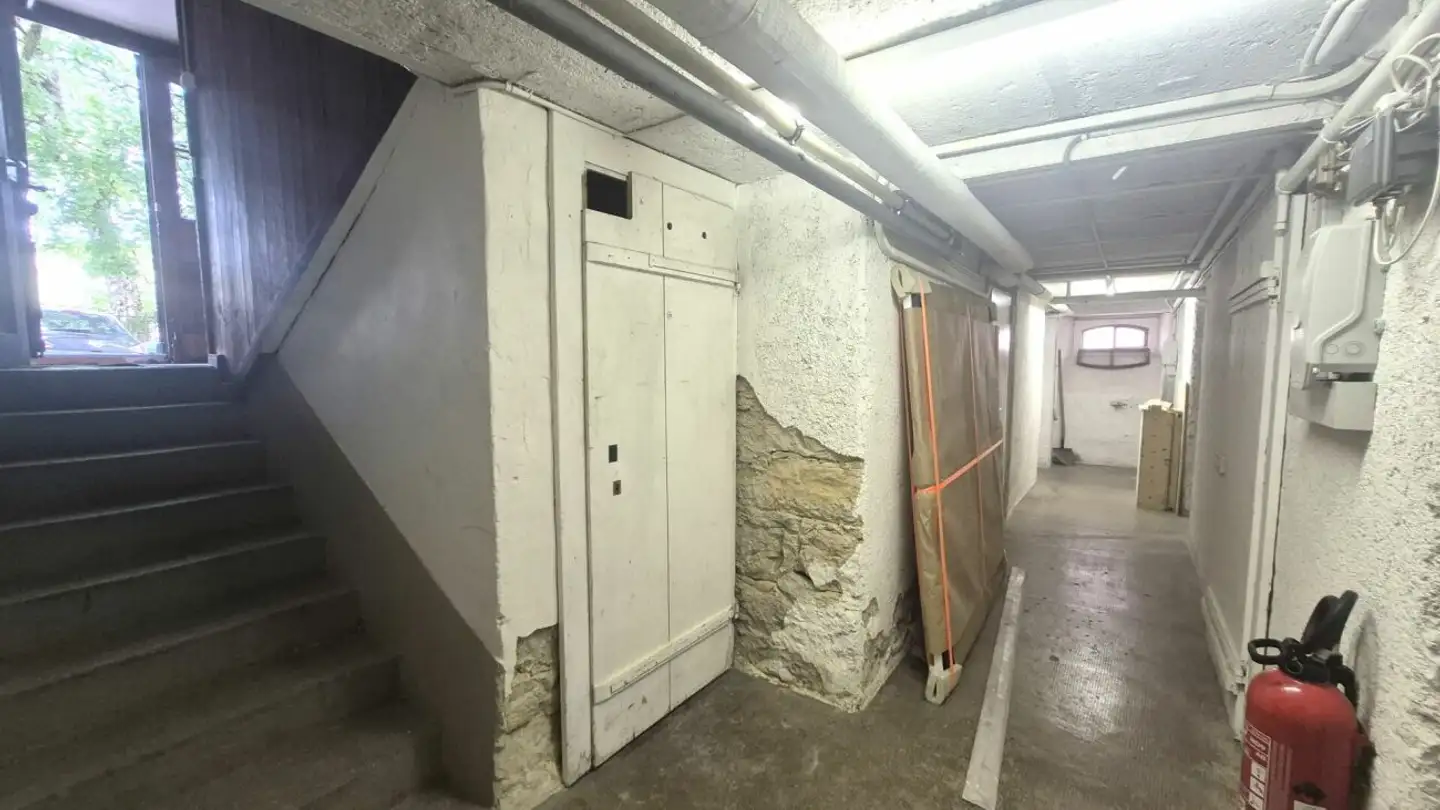 Commercial à louer - Rue Jean d'Aarberg 10, 2400 Le Locle - Photo 4