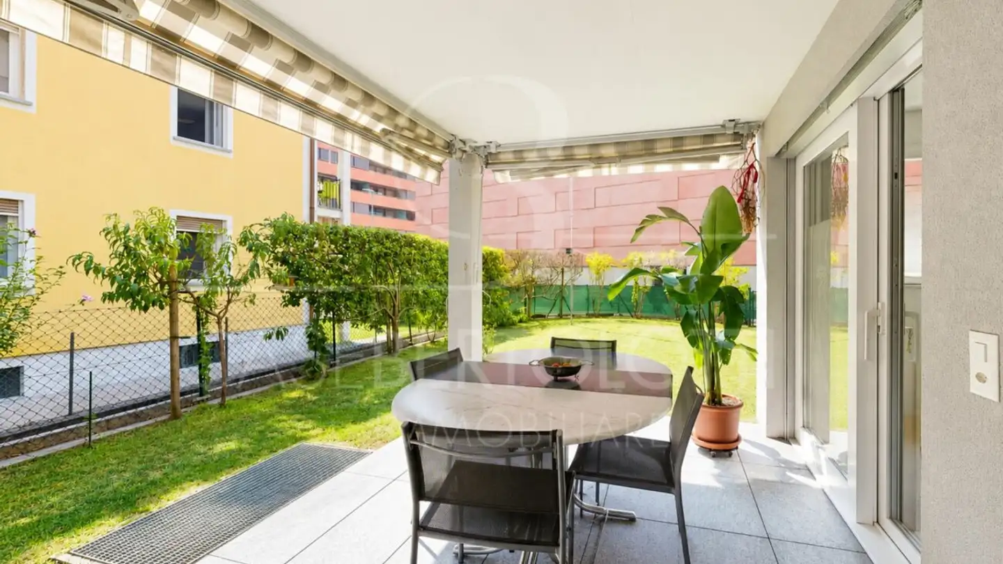 Appartamento in vendita - Via Bartolomeo Varenna 37, 6600 Locarno
