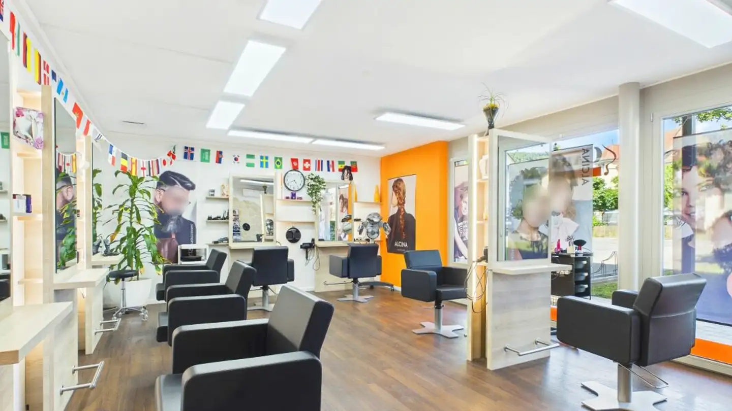 Hairdresser for rent - Dorfstrasse 1, 5420 Ehrendingen