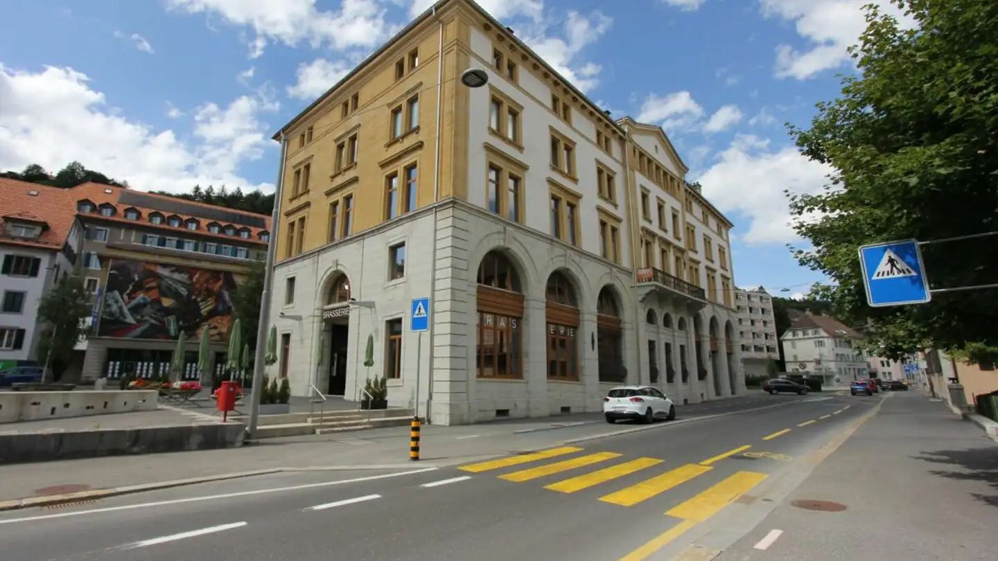 Espace publicitaire à louer - Rue Marie-Anne-Calame 5, 2400 Le Locle - Photo 3