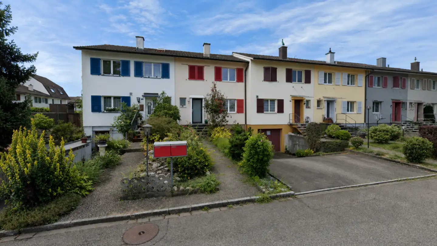 Row house for sale - Leymenstrasse 41, 4153 Reinach BL