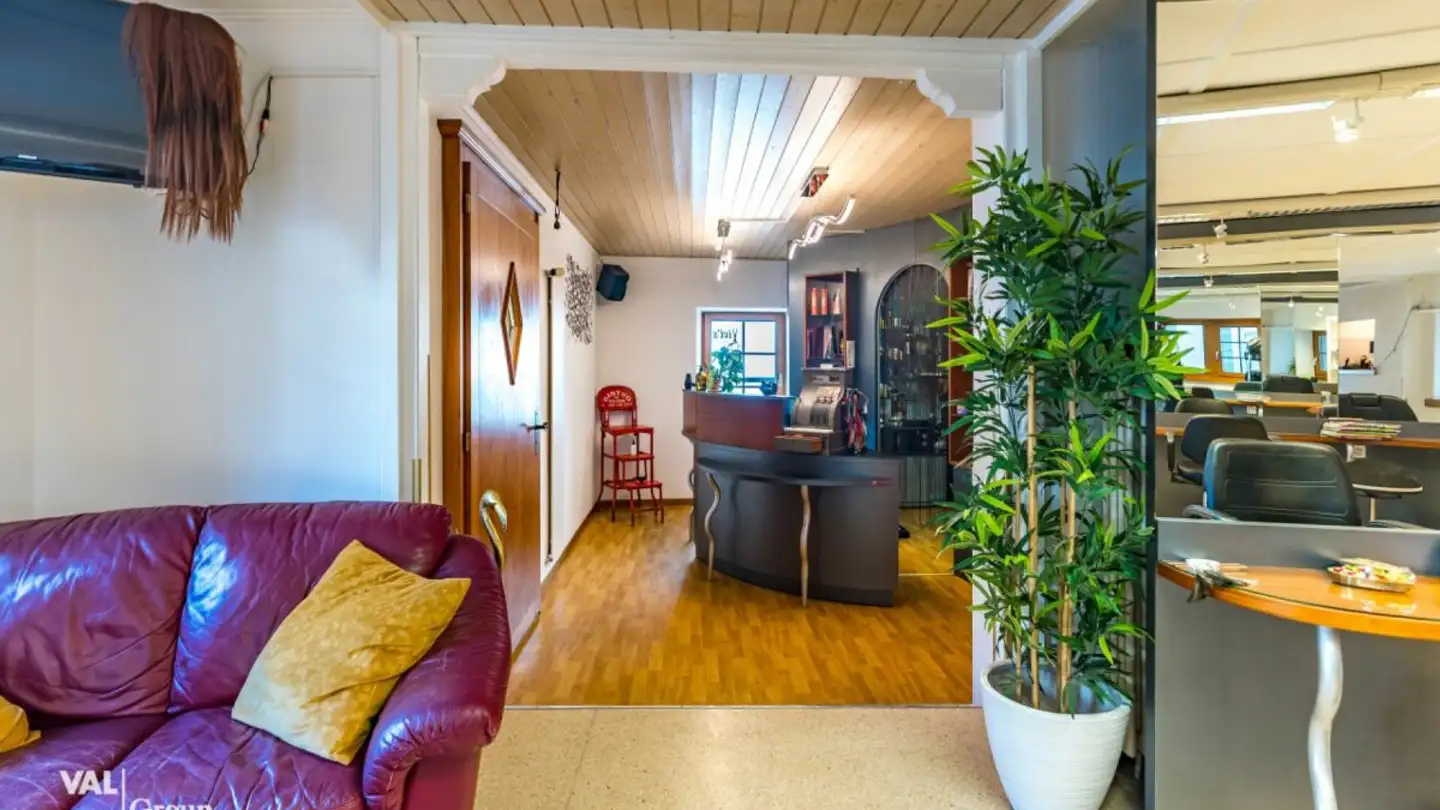 Mixed-use building for sale - Schulhausstrasse 6, 3900 Brig