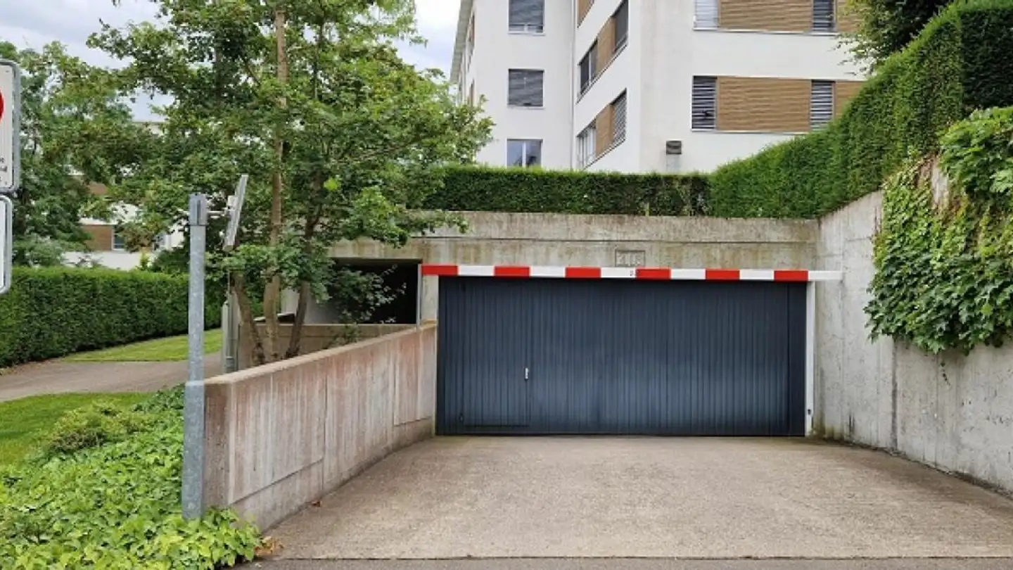 Outdoor parking space for rent - Grundstrasse 53, 9500 Wil SG - Photo 2