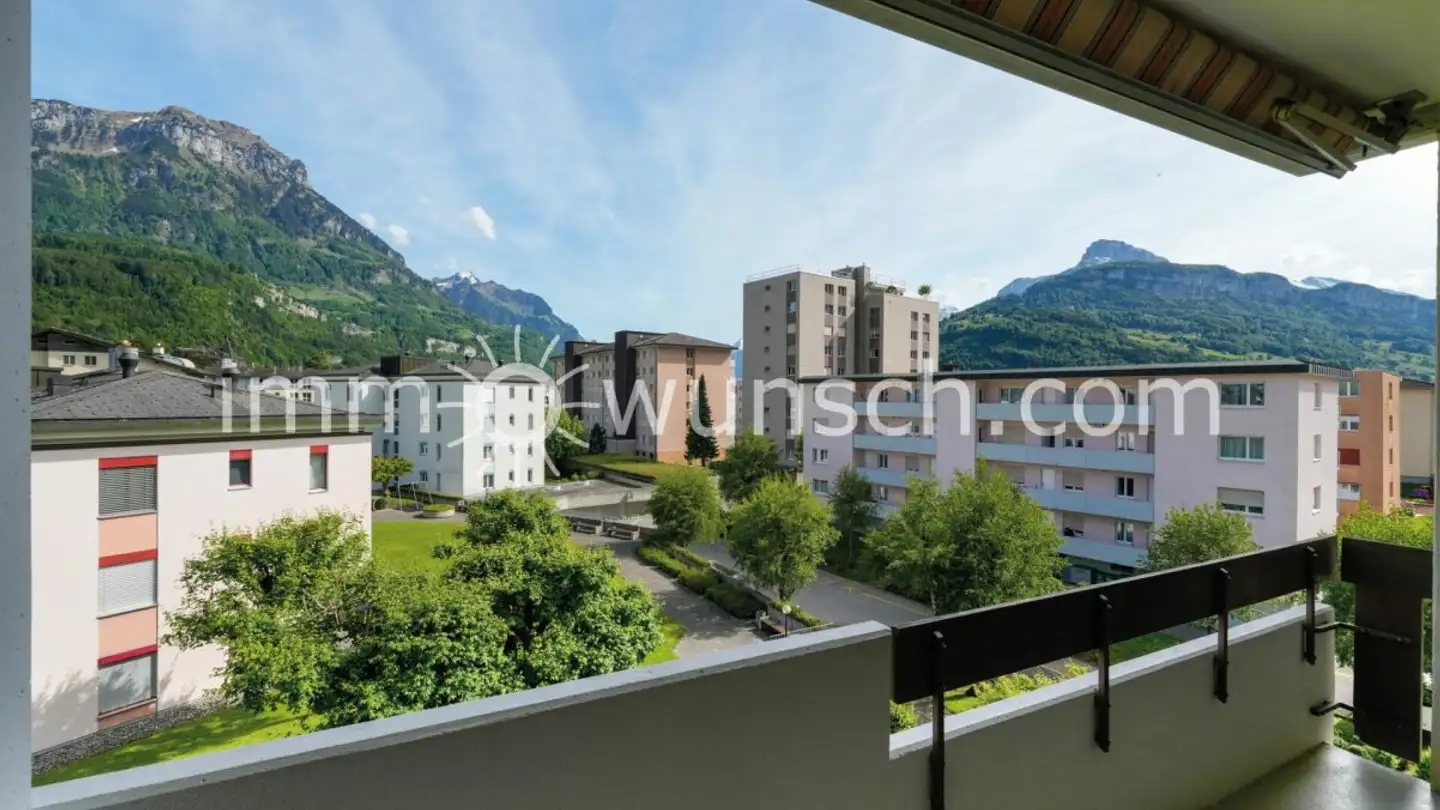 Dachgeschosswohnung kaufen - Sportplatzweg 8, 6440 Brunnen