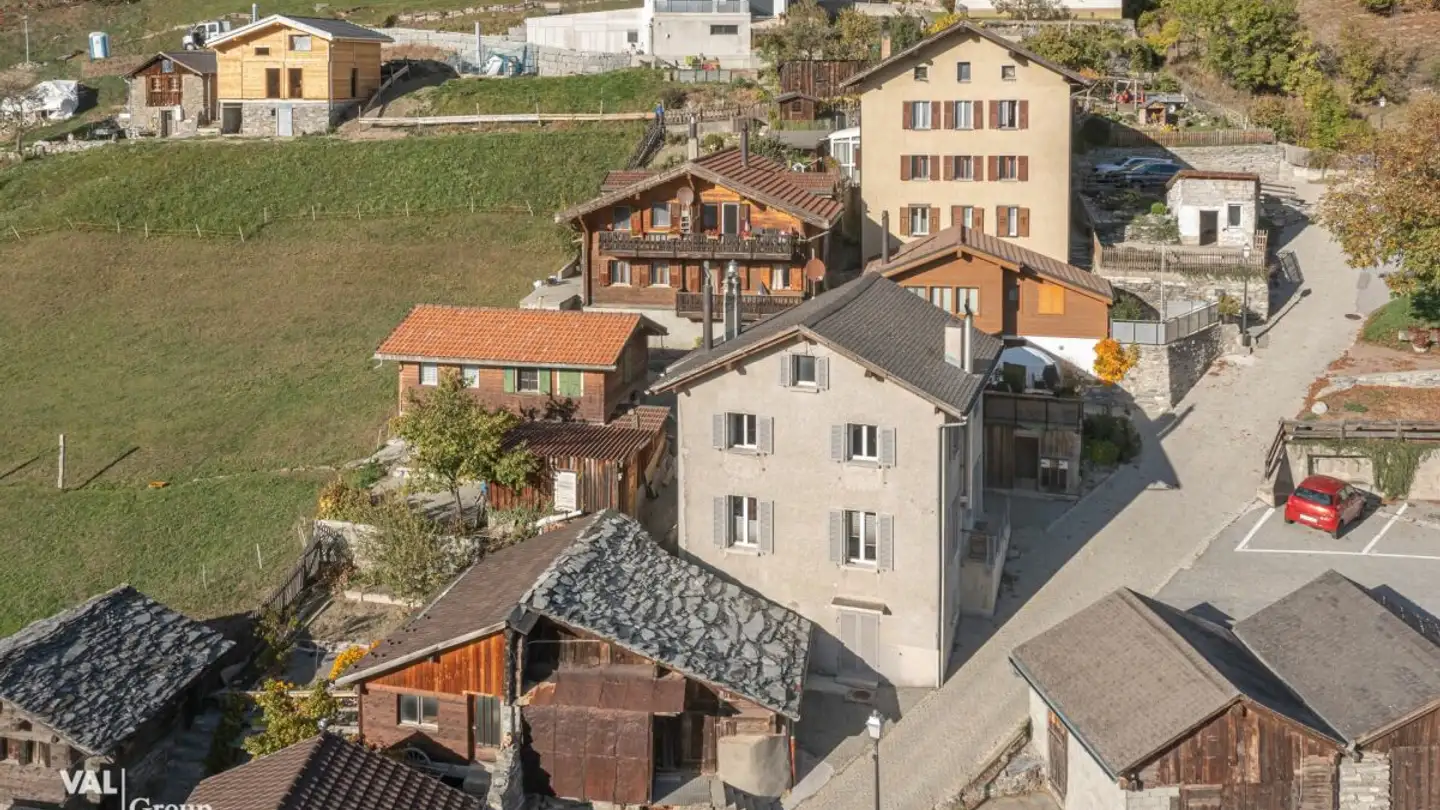 Single house for sale - 3949 Hohtenn