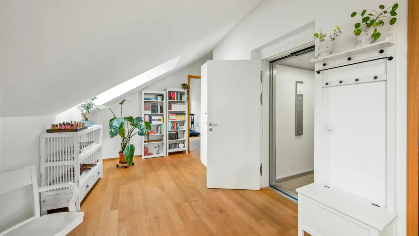 Dachgeschosswohnung kaufen - Am Hübeli 3, 4147 Aesch BL - Foto 2