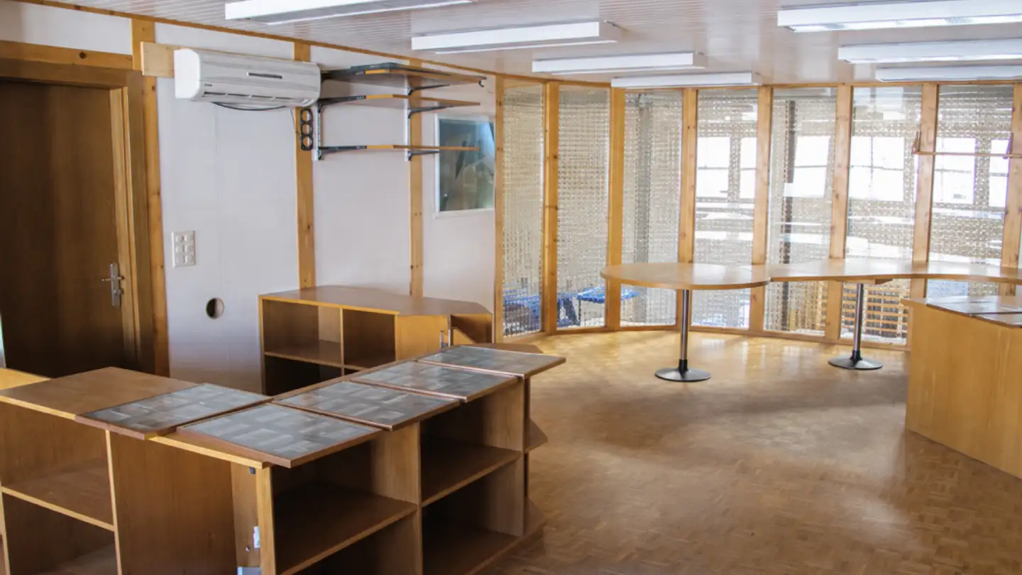 Commercial for sale - Etzelstrasse 5, 8730 Uznach - Photo 2