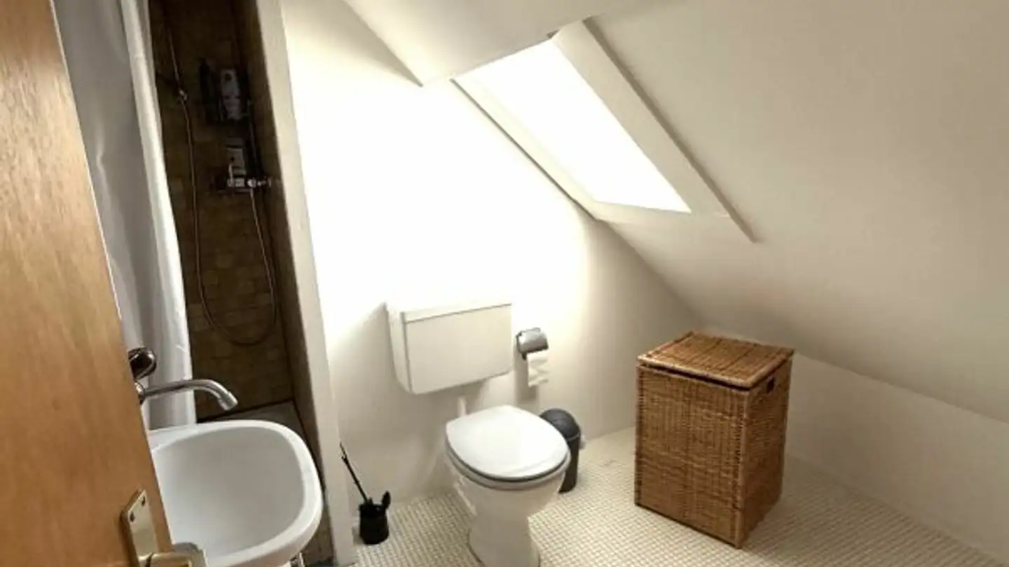 Attic flat for rent - Bachstrasse 12, 8280 Kreuzlingen - Photo 4