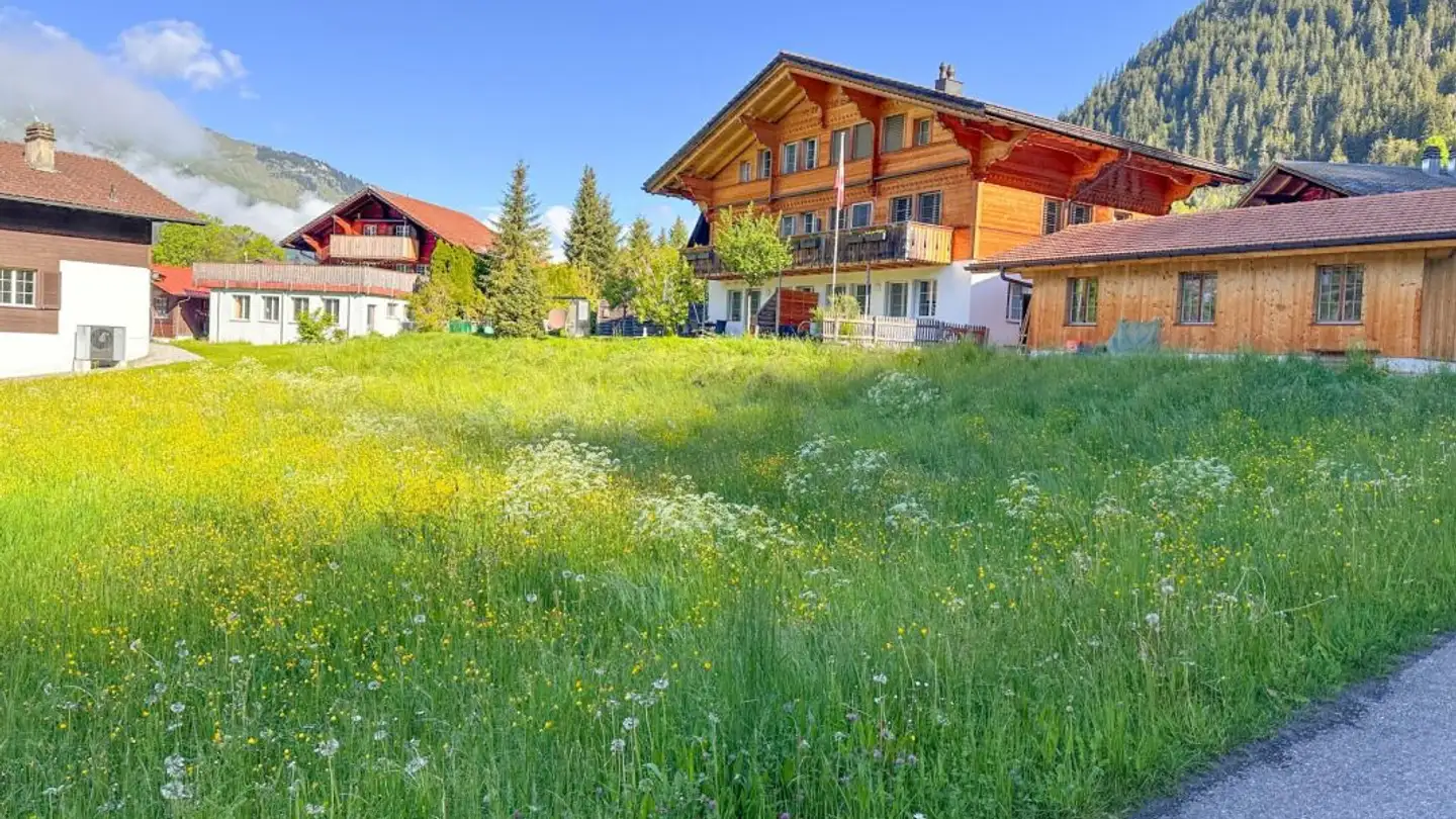 Constructible plot for sale - Dorfstrasse 46, 3773 Matten (St. Stephan)