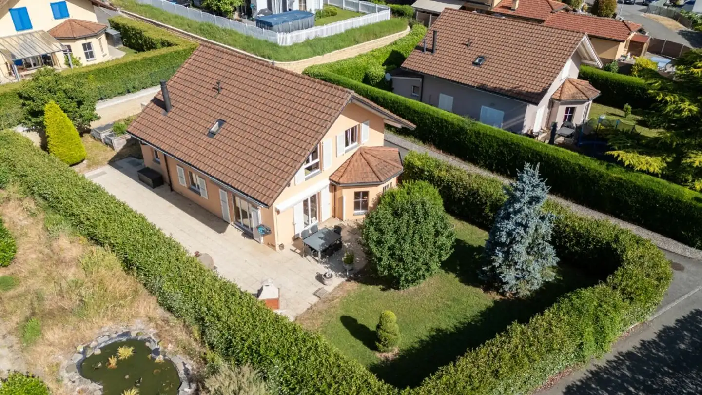 Villa à vendre - 1896 Miex