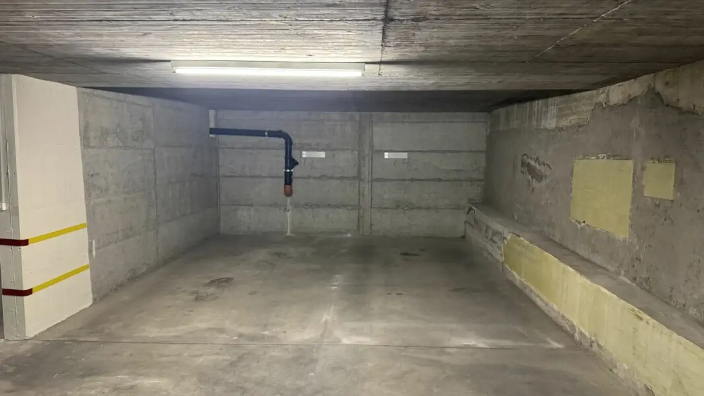 Tiefgaragenstellplatz kaufen - Etzelstrasse 3, 8640 Rapperswil SG - Foto 2