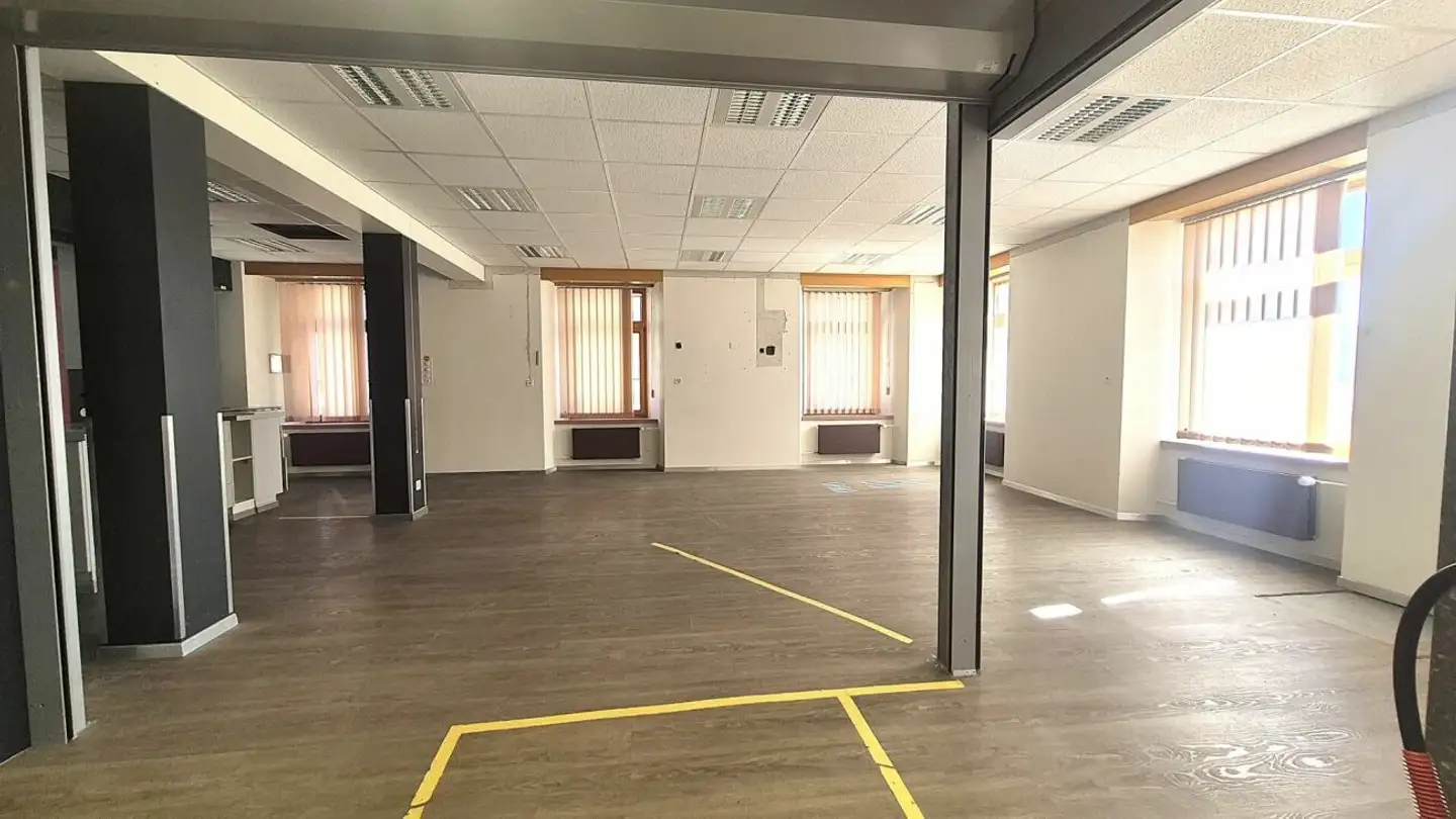 Commerciale in affitto - Rue De L'industrie 7, 2316 Les Ponts-de-Martel - Foto 4