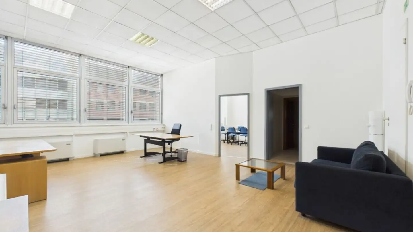 Office space for rent - Via Violino 1, 6928 Manno