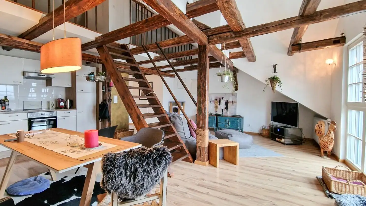 Dachgeschosswohnung mieten - Kirchplatz 10, 9450 Altstätten SG