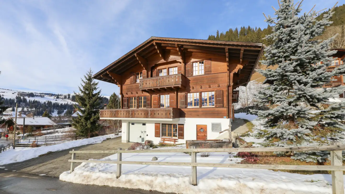 Chalet in vendita - Dorfgasse 9, 3770 Zweisimmen