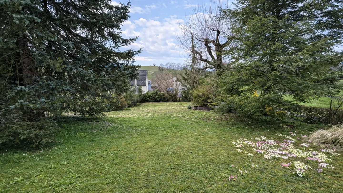 Residential building for sale - 4634 Wisen SO - Photo 2