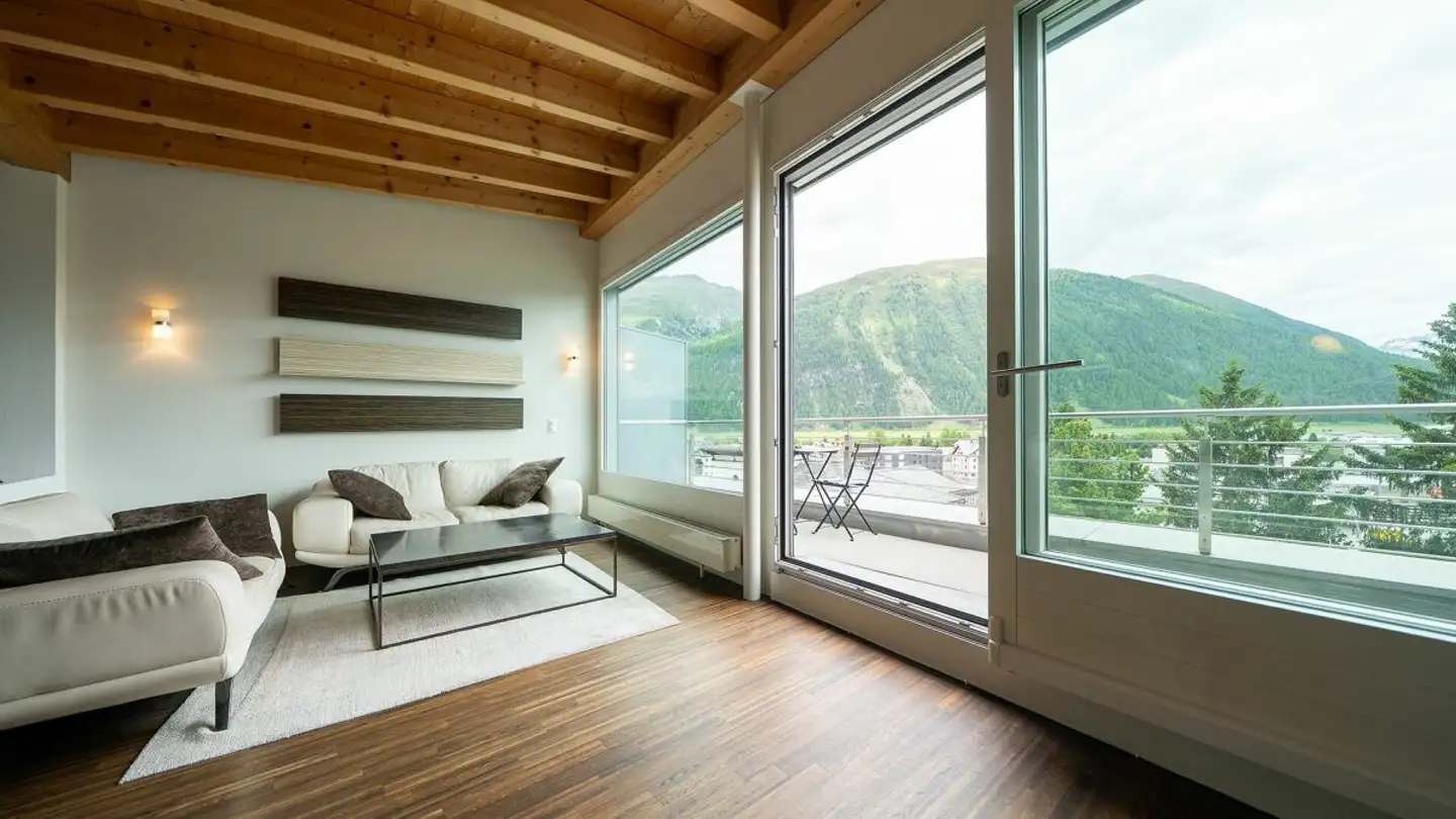 Doppelhaushälfte mieten - Crusch, 7503 Samedan