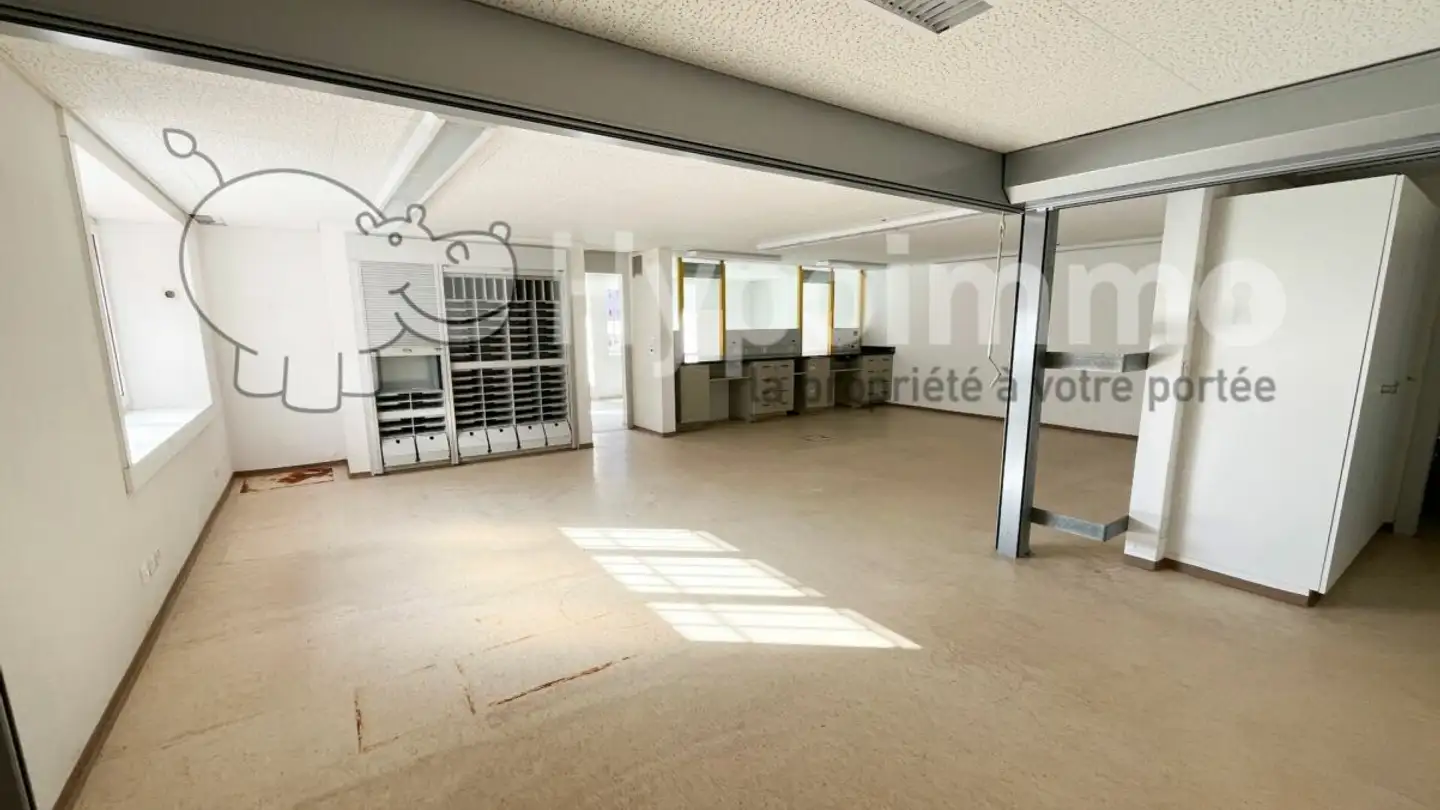 Workshop for rent - Le Crêt 73, 2314 La Sagne NE