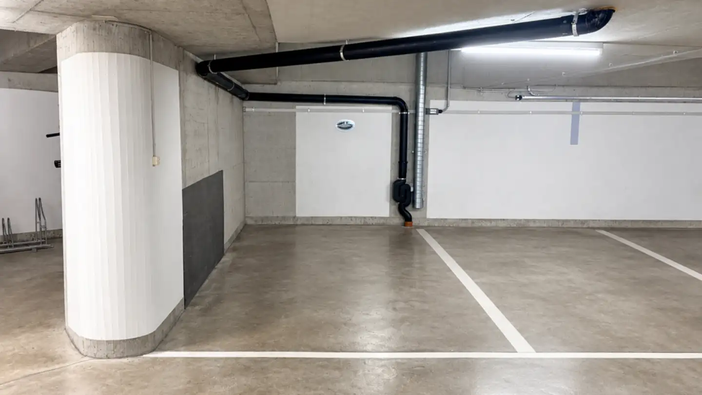 Place de parking extérieure à louer - Bruderholzallee 174, 4059 Basel