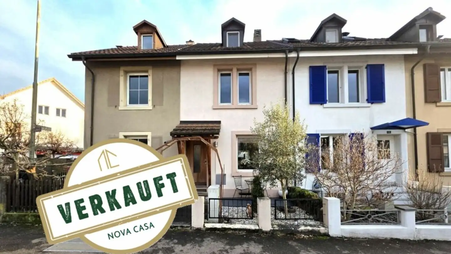 Row house for sale - 4127 Birsfelden