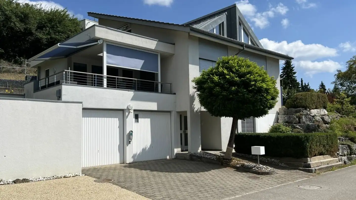 Single house for sale - Wartenfelsstrasse 44, 4654 Lostorf