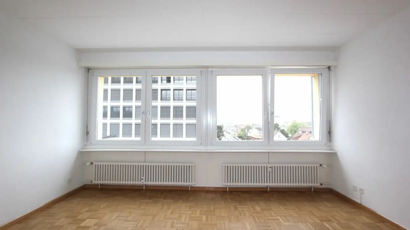 Apartment for rent - Bahnhofstrasse 15, 4133 Pratteln - Photo 2