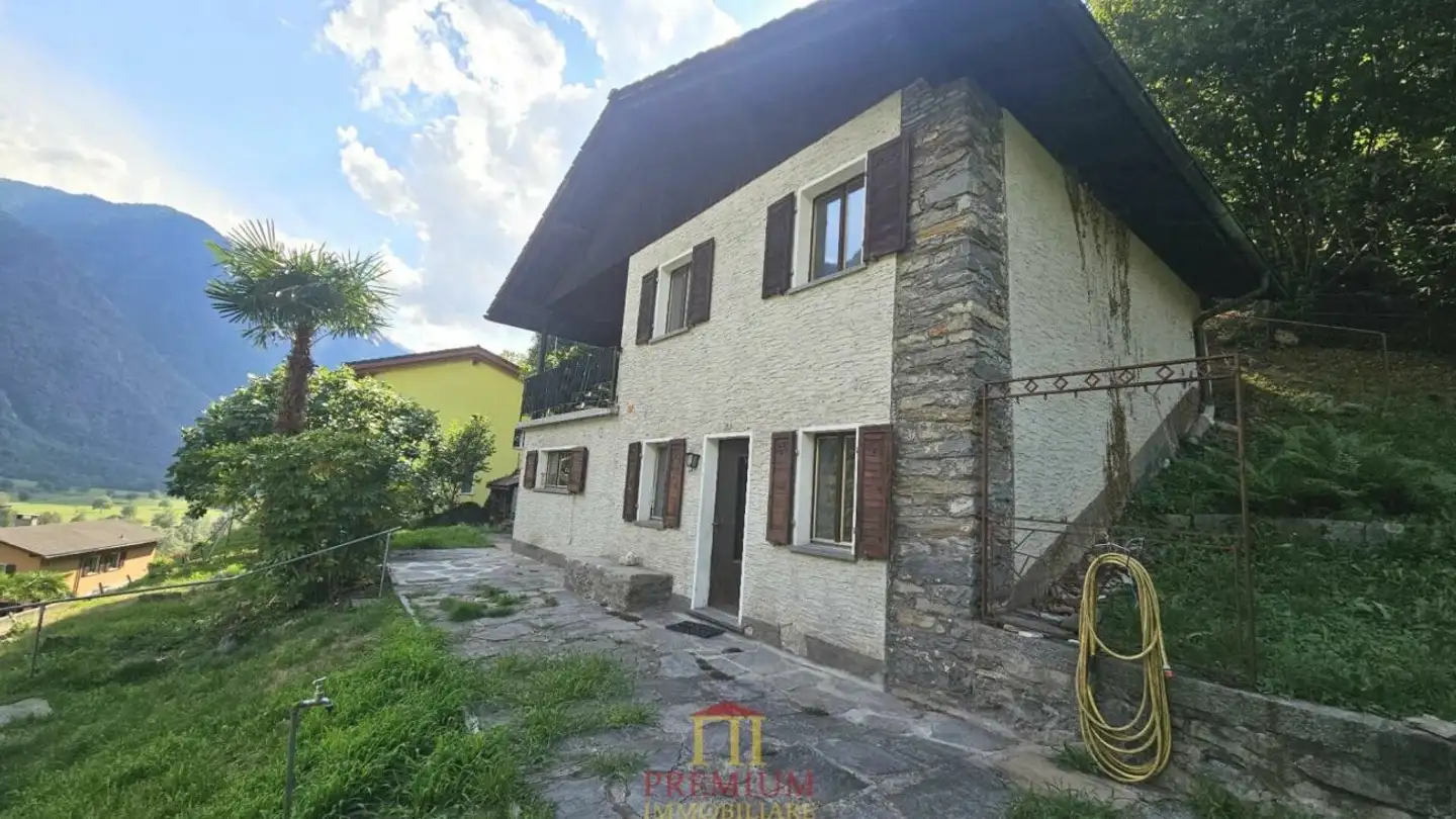 Casa singola in vendita - 6556 Leggia