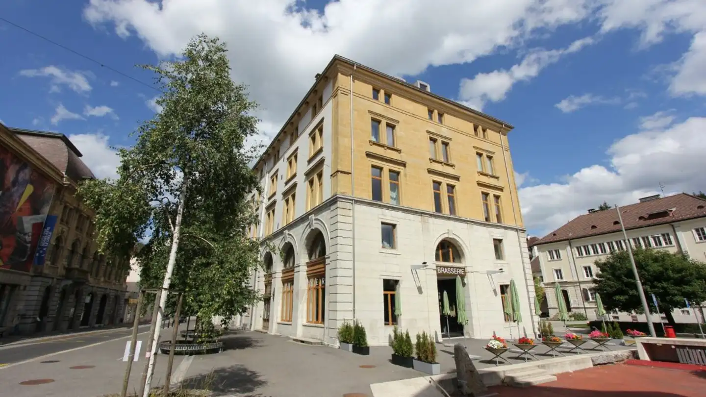Espace publicitaire à louer - Rue Marie-Anne-Calame 5, 2400 Le Locle - Photo 2